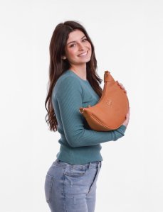 Vuch Nessa Brown