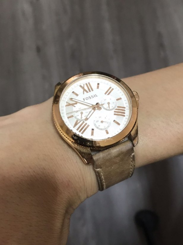 FOSSIL  AM4532