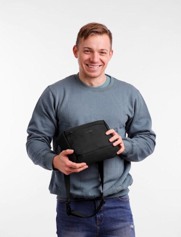 Vuch Jelke Black